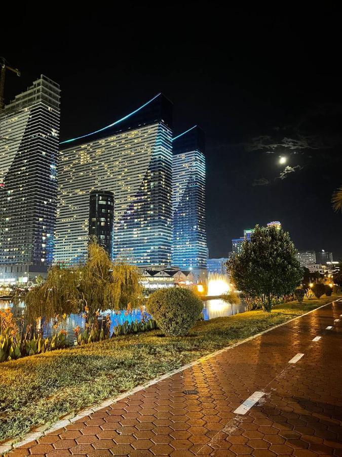 Orbi City Tower Batumi Esterno foto